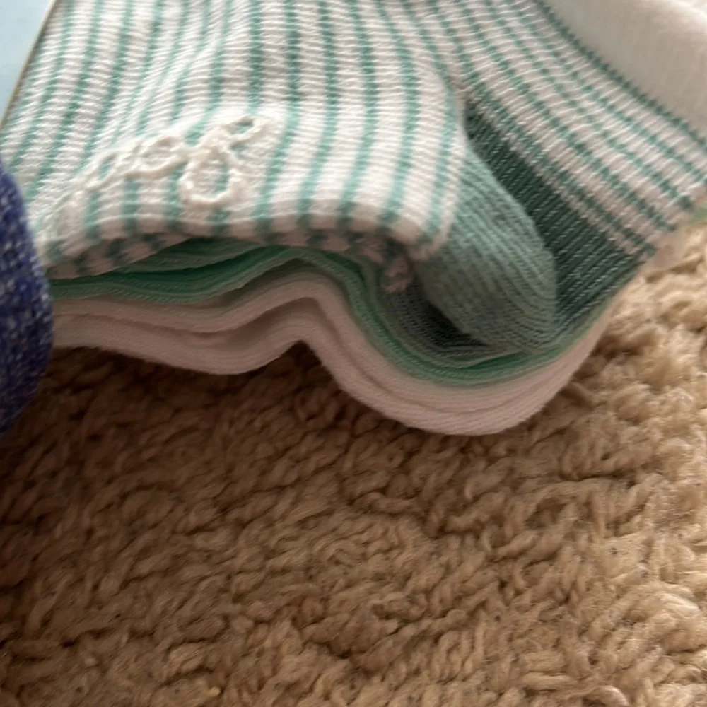 Cat & Jack 6pk Kids Low-cut socks gripper bottoms - 2T-3T (shoe 5-8)